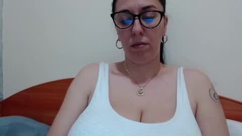 natally online show from May 3, 11:49 am