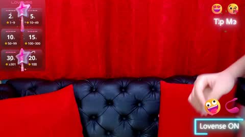 N A T A L Y online show from December 7, 4:36 pm