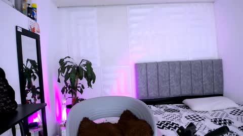 Snapshot of nataly_mcry chatting on December 20, 7:50 pm NATALY online show from December 20, 7:50 pm