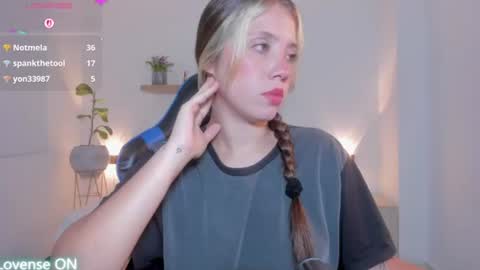 Snapshot of nataly_rodri chatting on July 5, 4:52 am Nataly online show from July 5, 4:52 am