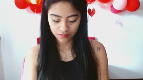 Snapshot of natalyescobar_lx chatting on February 21, 12:06 pm Nataly Escobar online show from February 21, 12:06 pm