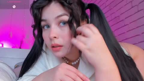 Snapshot of natalyhayes chatting on April 23, 12:29 pm Nataly online show from April 23, 12:29 pm