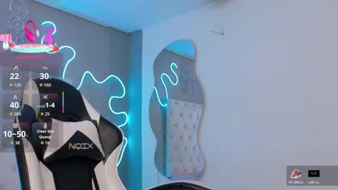 Snapshot of natasha__black chatting on November 23, 7:35 pm Natasha online show from November 23, 7:35 pm