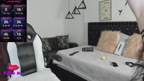 Natasha online show from December 2, 5:04 am