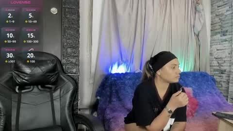 natasha__magics online show from April 23, 3:30 am