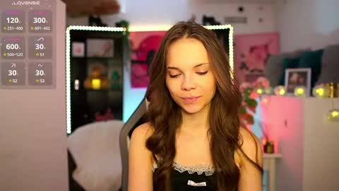 natasha__malkova online show from December 18, 12:40 pm