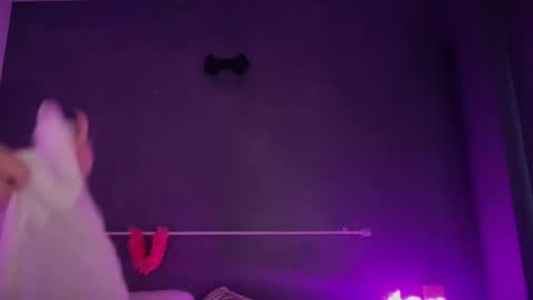 Natasha Saade online show from March 3, 1:28 pm