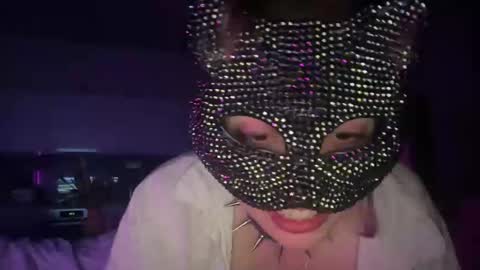 Natasha Saade online show from March 4, 10:38 pm