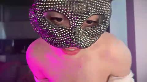 Natasha Saade online show from March 8, 7:12 am