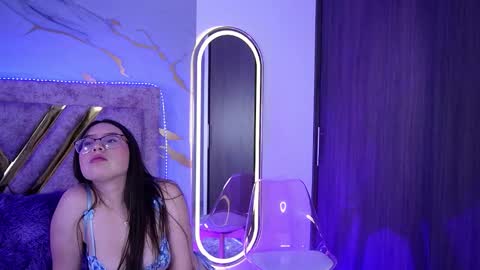 Natasha Vesper  online show from October 24, 1:29 pm