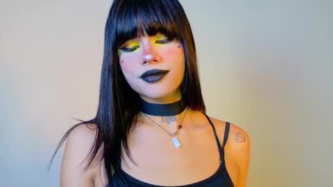 Natahsa  online show from November 14, 8:46 am