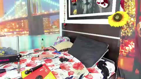 Snapshot of natashajimenez chatting on January 7, 11:14 pm Natasha January 13 my Birthday online show from January 7, 11:14 pm