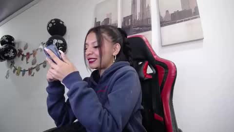 Snapshot of natashax_hot chatting on October 21, 4:08 pm Natashax online show from October 21, 4:08 pm