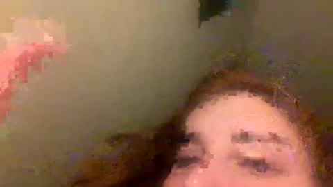 Snapshot of natashophiax chatting on April 9, 2:11 pm natashophiax online show from April 9, 2:11 pm