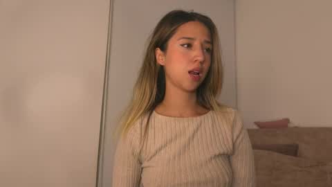 Natasha Independent model online show from December 1, 7:35 am