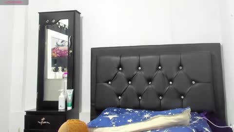 natasshaa_brown online show from October 15, 1:28 am