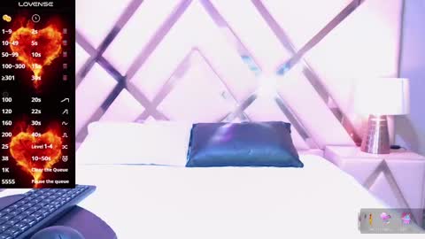 Snapshot of natazhaqueen chatting on September 10, 8:20 pm nathalia online show from September 10, 8:20 pm