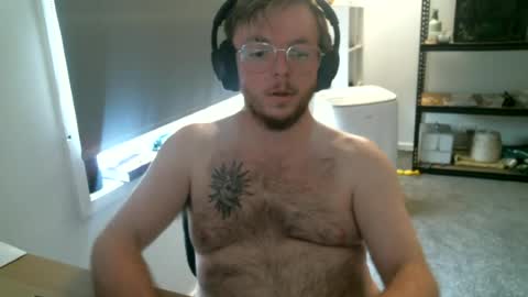 Snapshot of nate9773 chatting on June 18, 4:46 am Nathan online show from June 18, 4:46 am