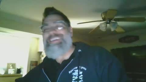 Snapshot of nateemkow chatting on December 8, 4:04 am lombardIL online show from December 8, 4:04 am