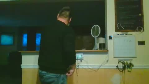 Snapshot of nateemkow chatting on January 4, 12:59 pm lombardIL online show from January 4, 12:59 pm