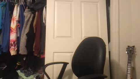 Snapshot of natetheexplorer chatting on October 7, 6:21 am natetheexplorer online show from October 7, 6:21 am