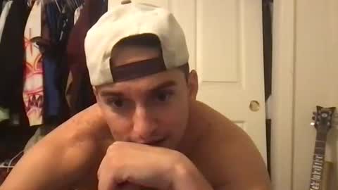 Snapshot of natetheexplorer chatting on October 25, 1:57 am natetheexplorer online show from October 25, 1:57 am