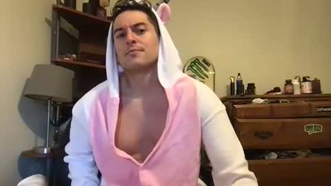 natetheexplorer online show from October 30, 10:43 pm