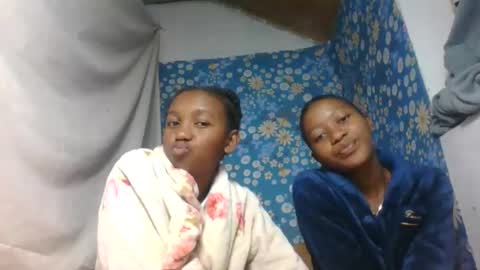 nathalia069 online show from May 21, 2:29 am