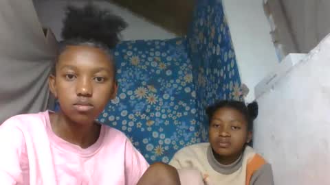 nathalia069 online show from June 2, 3:19 am