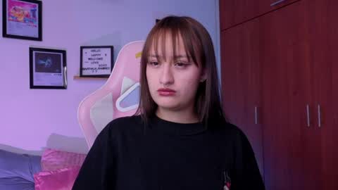 Snapshot of nathalia_ramirez_ chatting on May 9, 3:23 am Nathalia Ramirez online show from May 9, 3:23 am