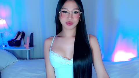   please follow me guyss online show from September 23, 12:24 am