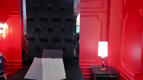 Snapshot of nathalie_rossel chatting on February 22, 1:22 am nathalie rossel online show from February 22, 1:22 am