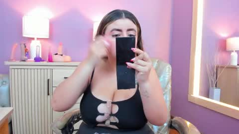 nathalie rossel online show from April 22, 7:37 pm