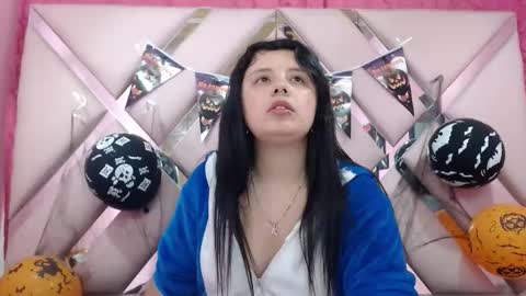 Snapshot of nathaly_low chatting on October 28, 2:59 am nathaly low online show from October 28, 2:59 am