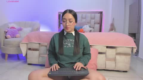    online show from December 30, 3:36 am