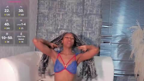 Snapshot of nathalyleen chatting on May 3, 8:37 pm online show from May 3, 8:37 pm