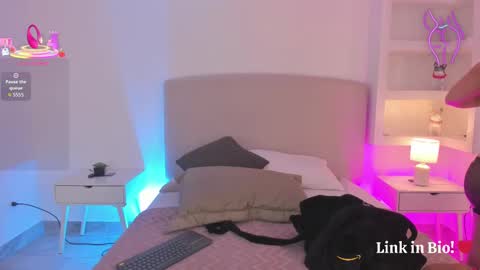 NATHALY  online show from October 7, 10:45 am