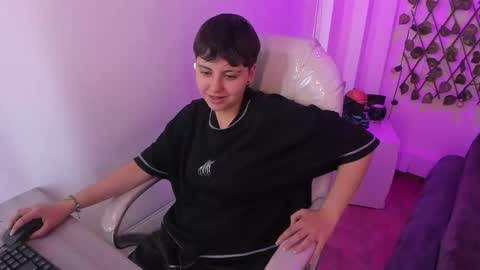 Snapshot of nathalyy_ds chatting on March 4, 7:20 pm nathalyy_ds online show from March 4, 7:20 pm