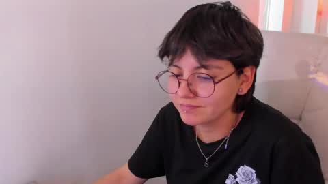 nathalyy_ds online show from April 30, 6:58 pm