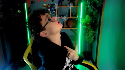 Nathan online show from December 21, 10:33 am