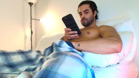 Nathaniel online show from January 11, 10:15 pm