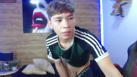 Snapshot of nathanclay chatting on May 21, 2:46 pm nathanclay online show from May 21, 2:46 pm