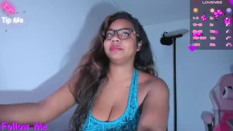 Snapshot of nathasha_jhonsom_ chatting on May 12, 10:40 pm Naty online show from May 12, 10:40 pm
