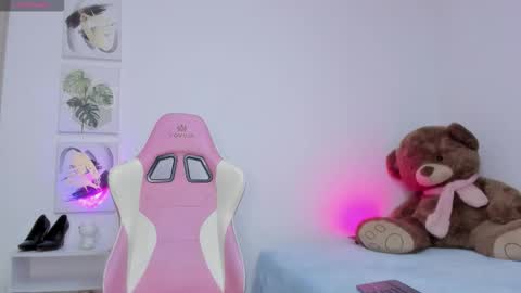 Snapshot of nathy_rosales chatting on November 21, 6:12 am nathy_rosales online show from November 21, 6:12 am