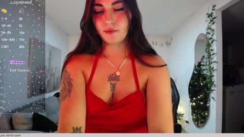 Snapshot of nati_kitty chatting on December 18, 12:10 am Nati kitty online show from December 18, 12:10 am