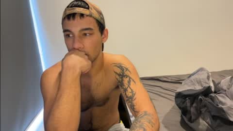 native_boy2 online show from April 7, 11:48 pm