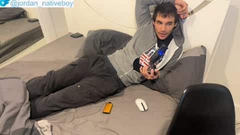 Snapshot of native_boy2 chatting on May 25, 8:48 pm native_boy2 online show from May 25, 8:48 pm