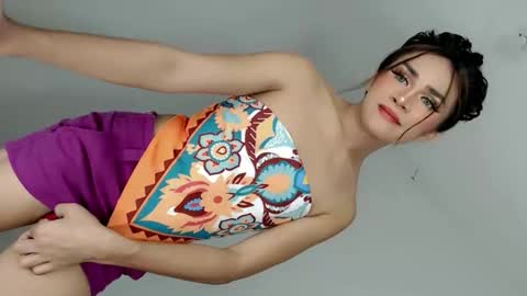 Nathalie smith online show from June 9, 6:47 am