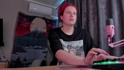 Snapshot of nattinred chatting on June 9, 3:18 am Pure evil Nat NONUDE GODDESS online show from June 9, 3:18 am