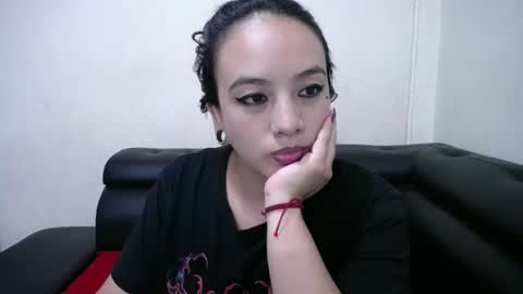 Snapshot of nattyhott1 chatting on March 12, 5:24 am Natty online show from March 12, 5:24 am